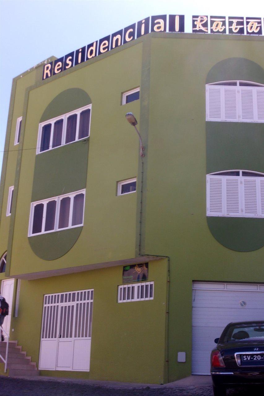 Residencial Raiar Hotel Mindelo Bagian luar foto