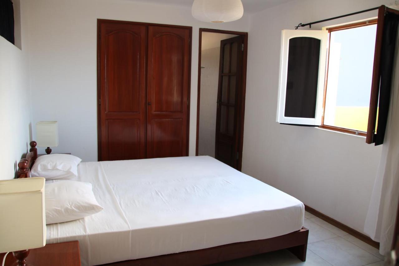 Residencial Raiar Hotel Mindelo Bagian luar foto